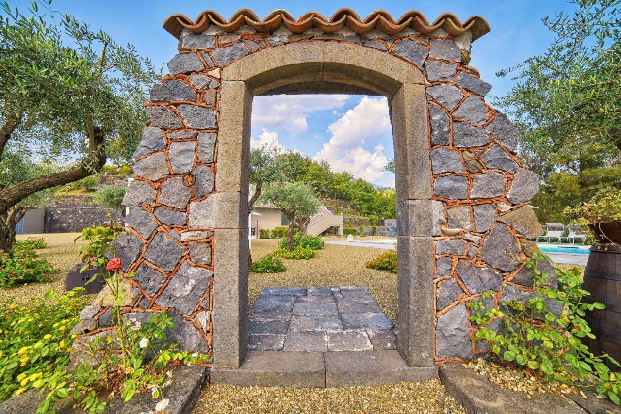 אפרטהוטל סנטה ונרינה Il Casale Di Monacella מראה חיצוני תמונה